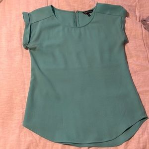 Mint short sleeved blouse with zipper back